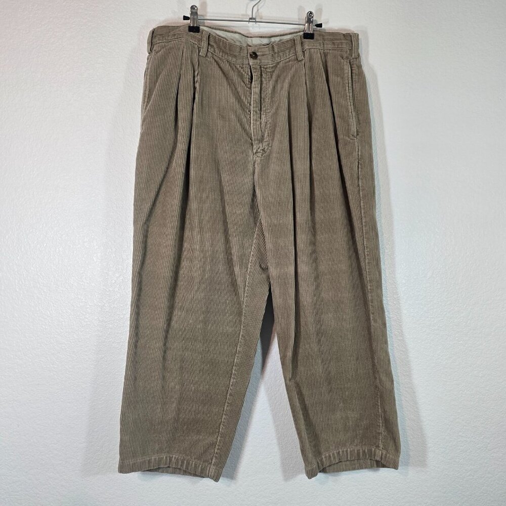 Roundtree & Yorke Corduroy Pants Men 38 X 29 Brown Relaxed Fit Casual Flat Front